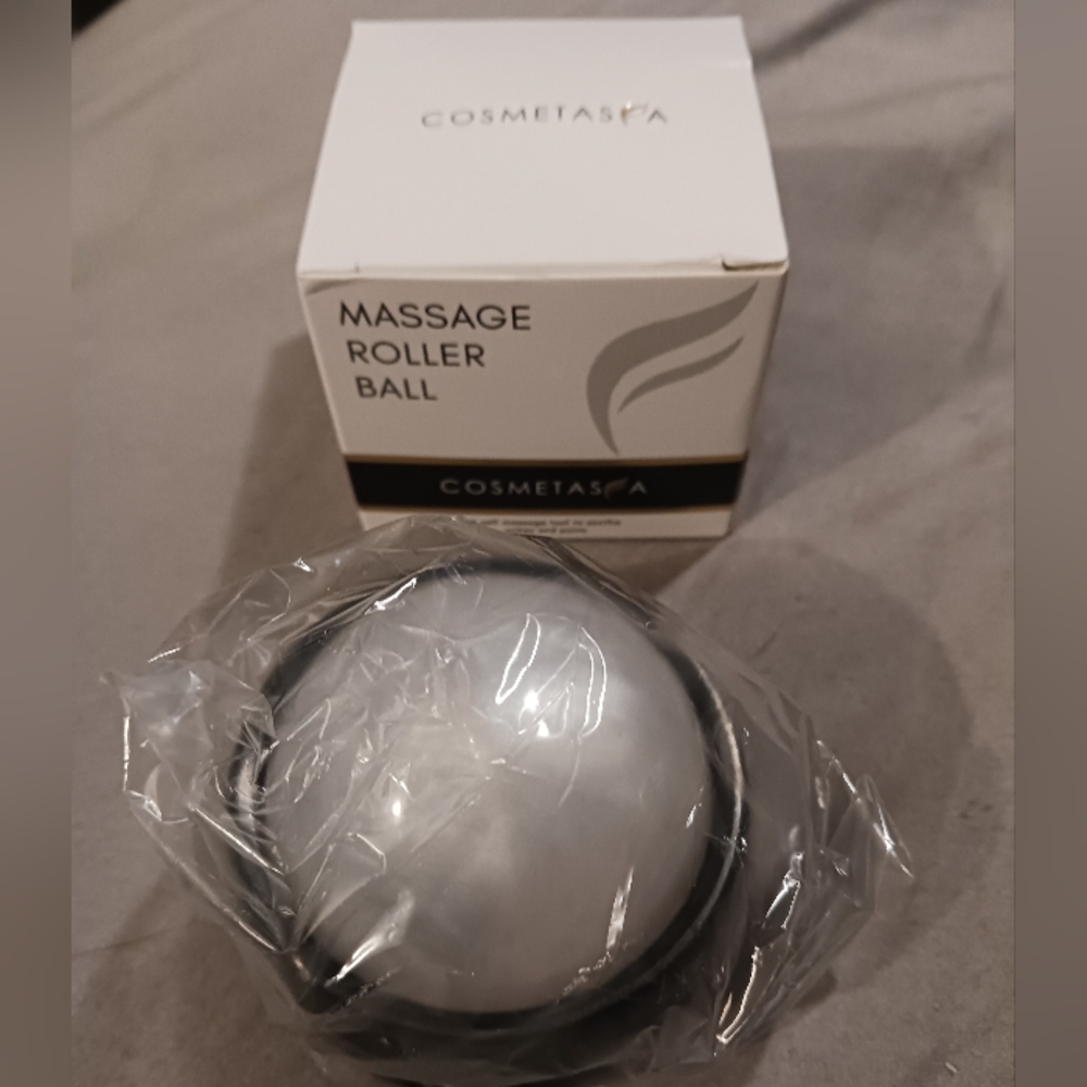 NWT!! COSMENTASA MASSAGE ROLLER